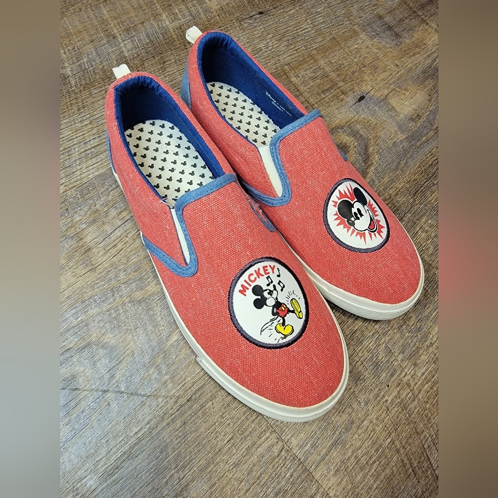 Womens Size 6 Disney sneakers